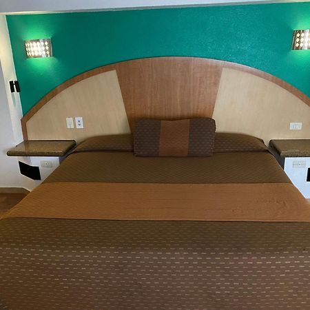 Hotel Villa De Madrid مدينة مكسيكو المظهر الخارجي الصورة
