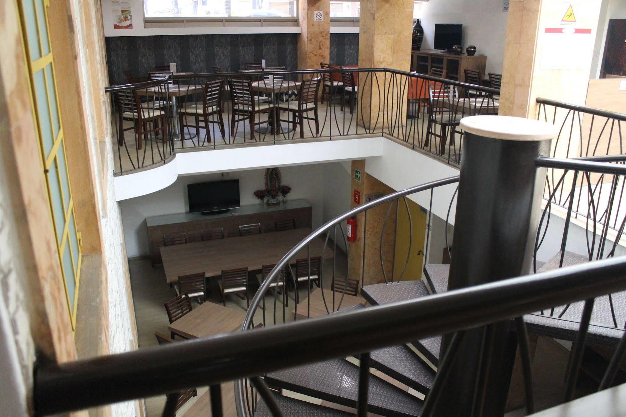 Hotel Villa De Madrid مدينة مكسيكو المظهر الخارجي الصورة