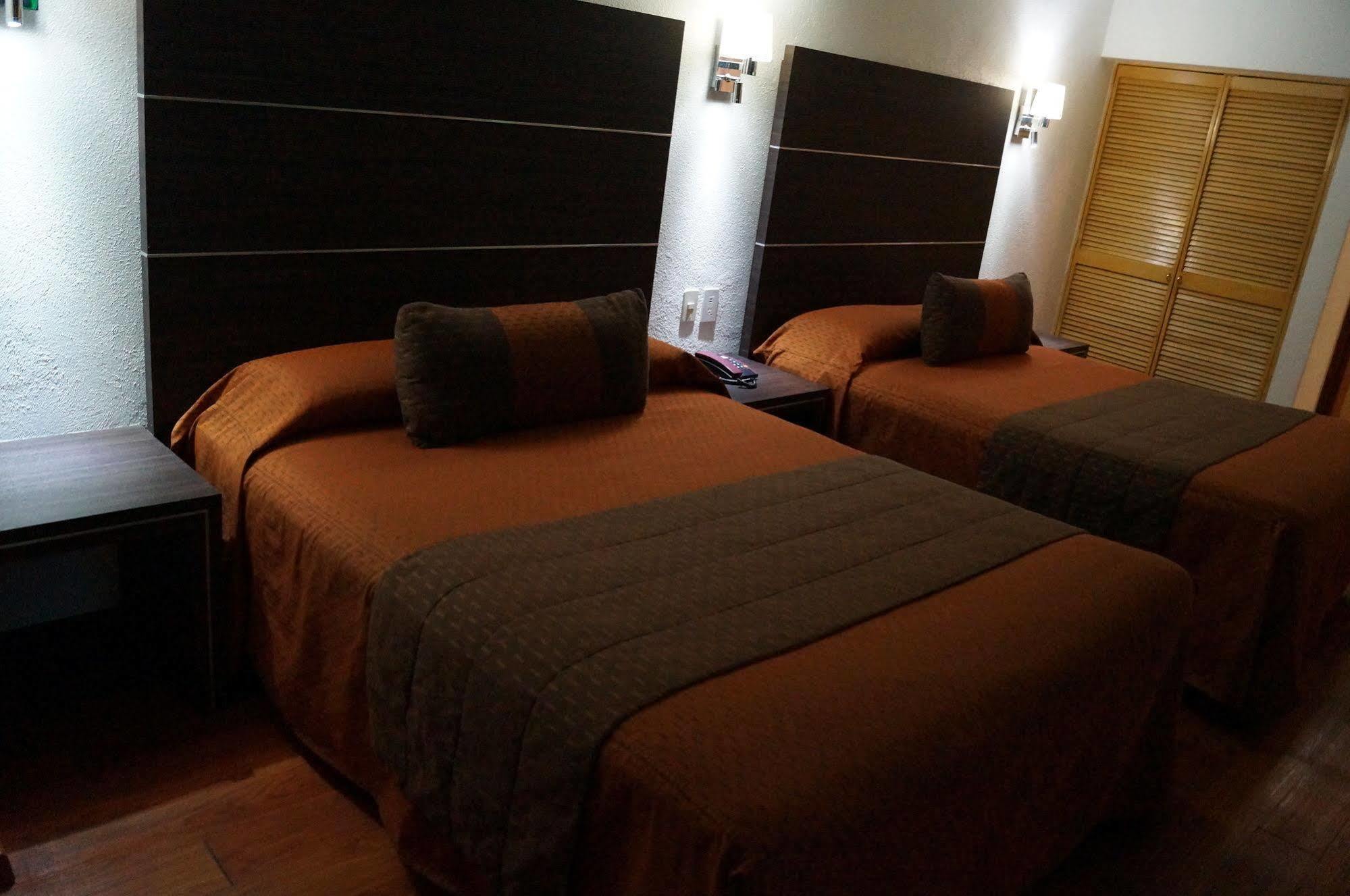 Hotel Villa De Madrid مدينة مكسيكو المظهر الخارجي الصورة